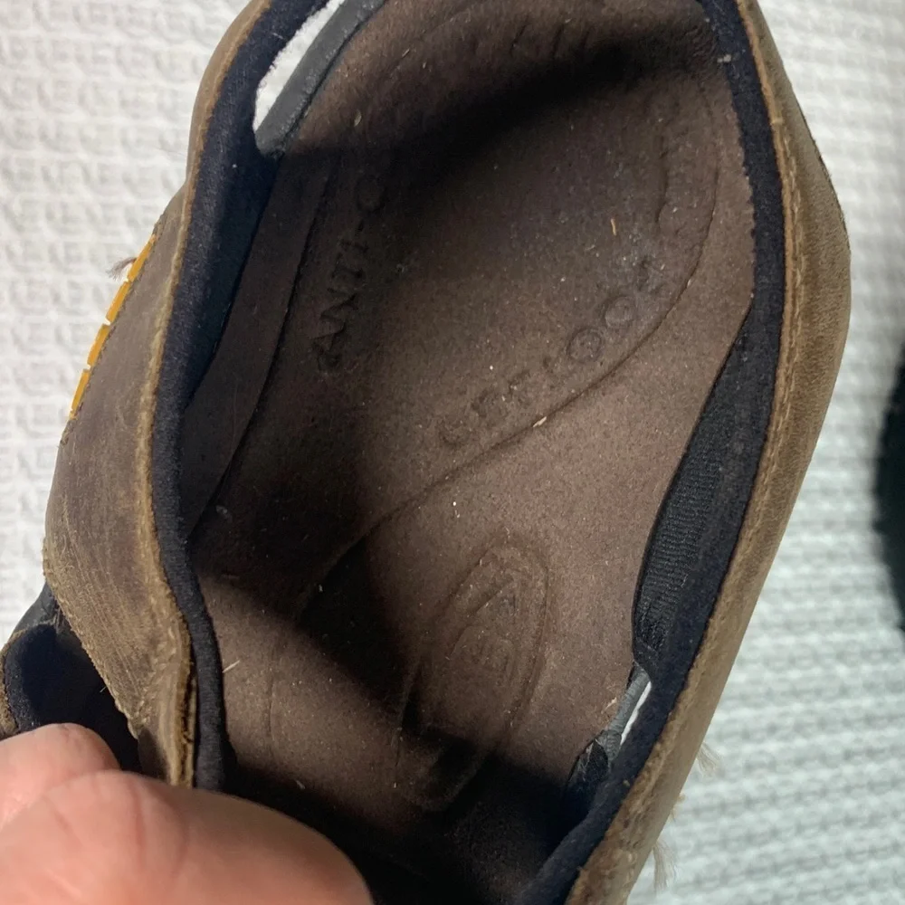 Keen Newport leather sandal size 11.5